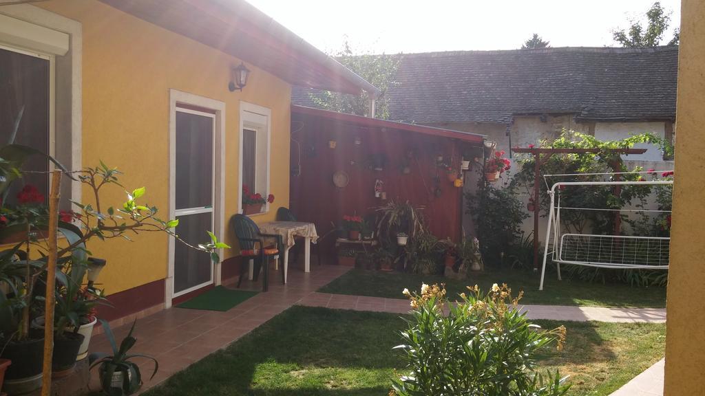 Zach Klara Utcai Apartman Вишеград Екстер'єр фото