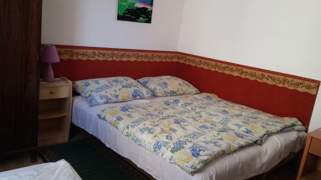 Zach Klara Utcai Apartman Вишеград Екстер'єр фото