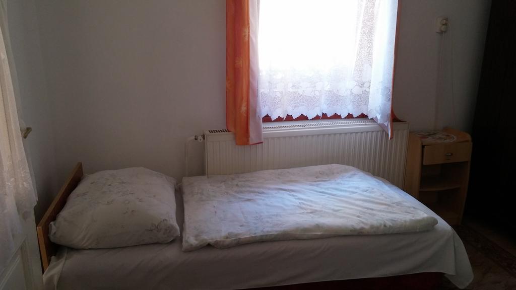 Zach Klara Utcai Apartman Вишеград Екстер'єр фото