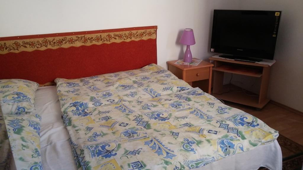 Zach Klara Utcai Apartman Вишеград Екстер'єр фото